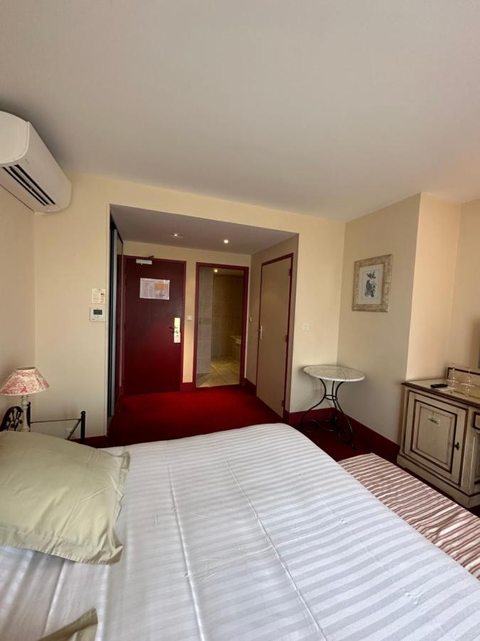 Hotel Domaine De L'Orangerie Bonnat Екстер'єр фото