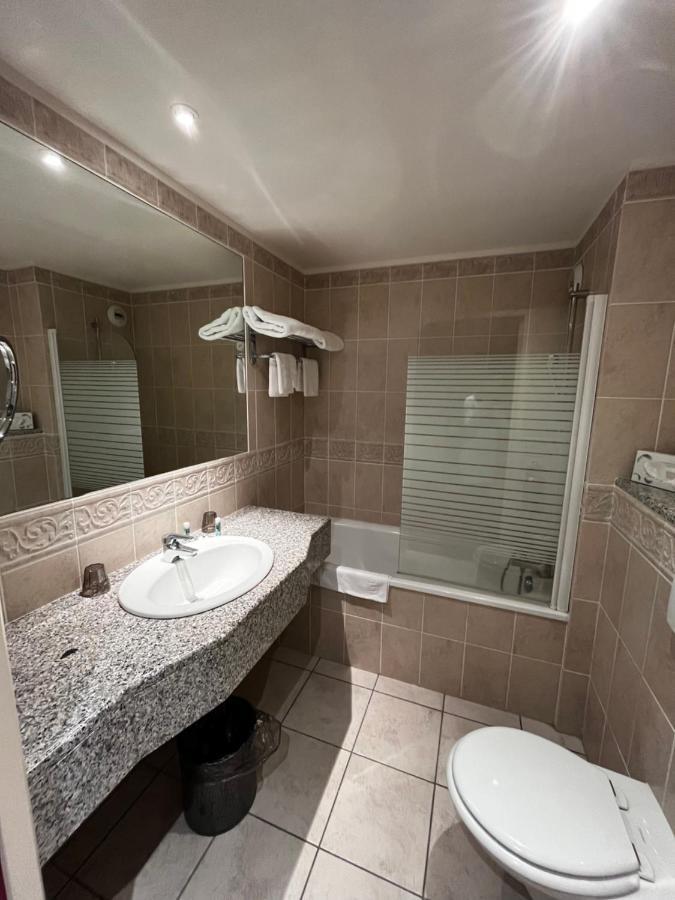 Hotel Domaine De L'Orangerie Bonnat Екстер'єр фото